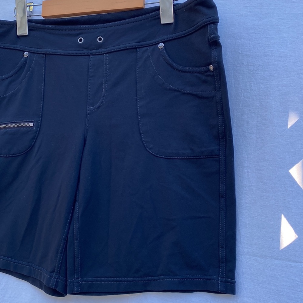 Athleta Shorts - Picture 2 of 8